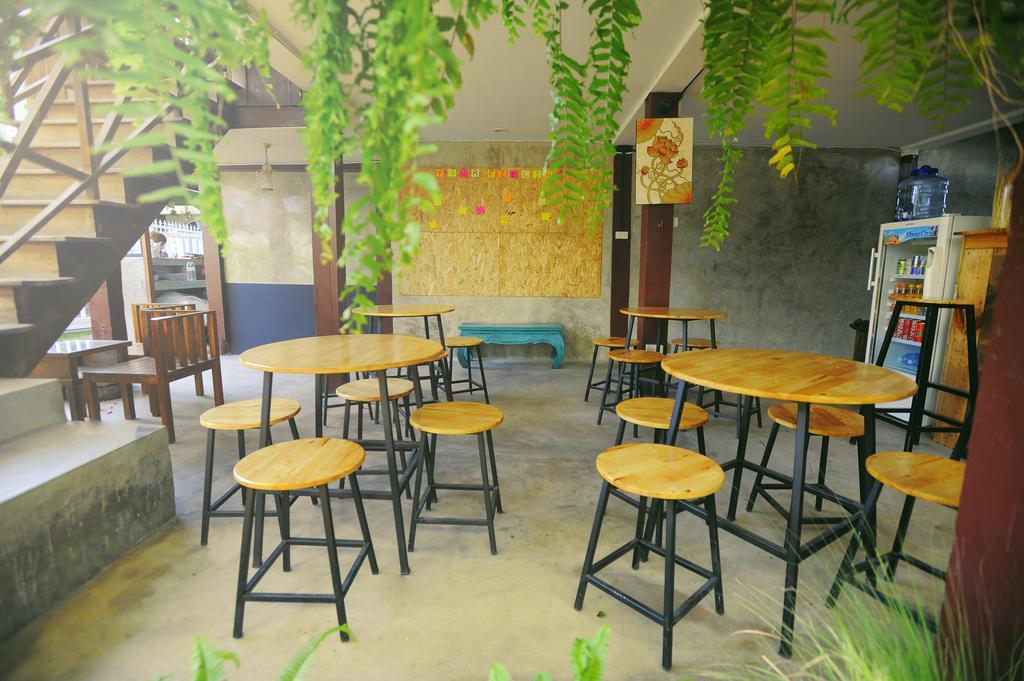 Manon Hostel Chiang Mai Extérieur photo