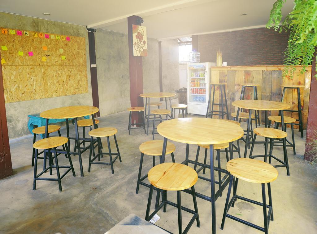 Manon Hostel Chiang Mai Extérieur photo