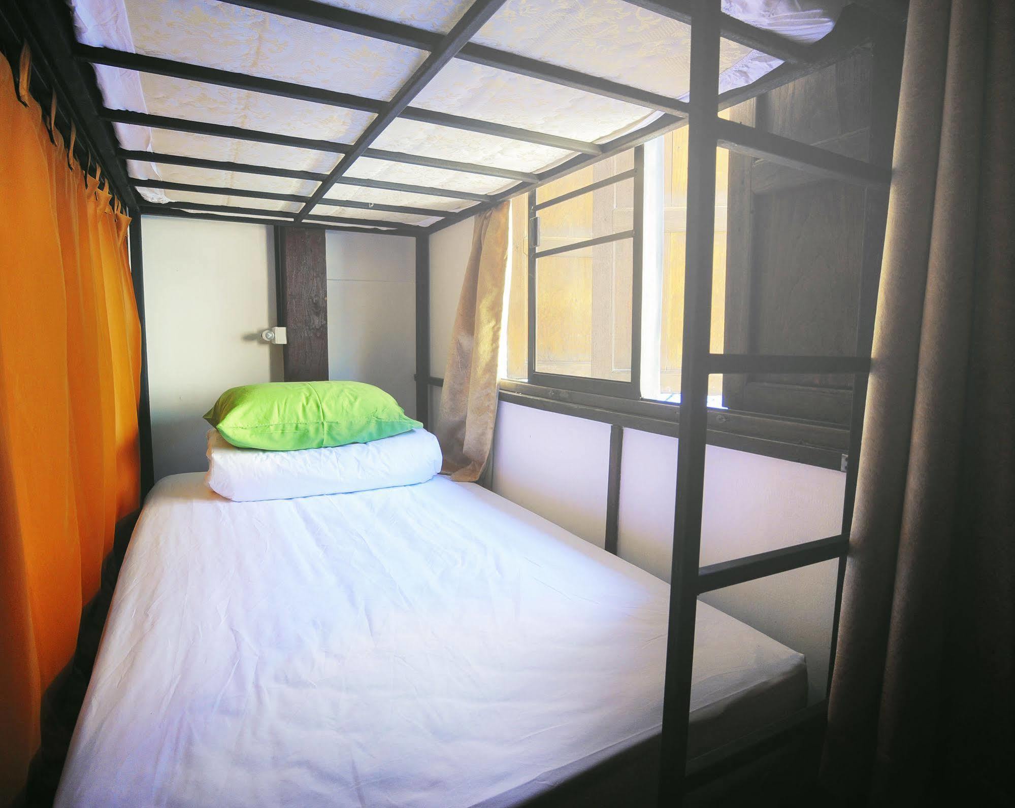 Manon Hostel Chiang Mai Extérieur photo