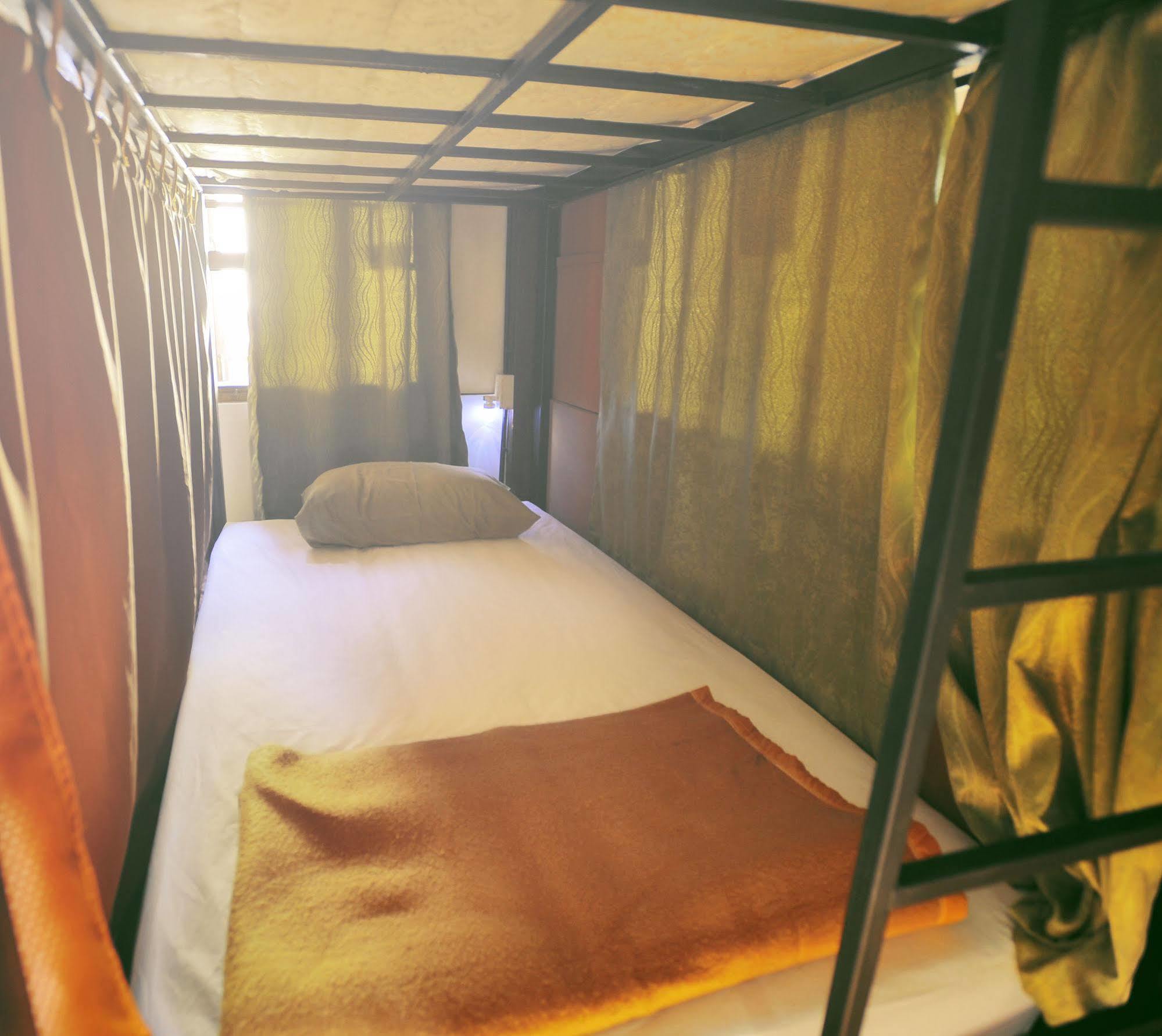 Manon Hostel Chiang Mai Extérieur photo