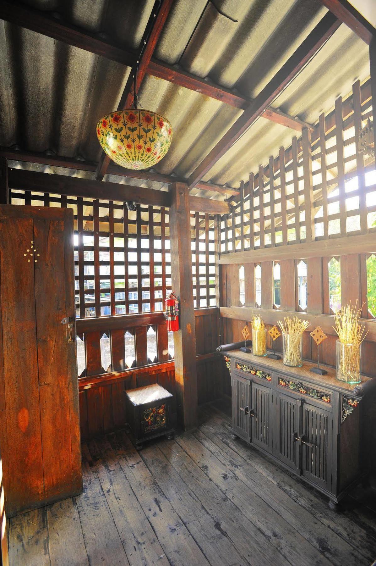 Manon Hostel Chiang Mai Extérieur photo